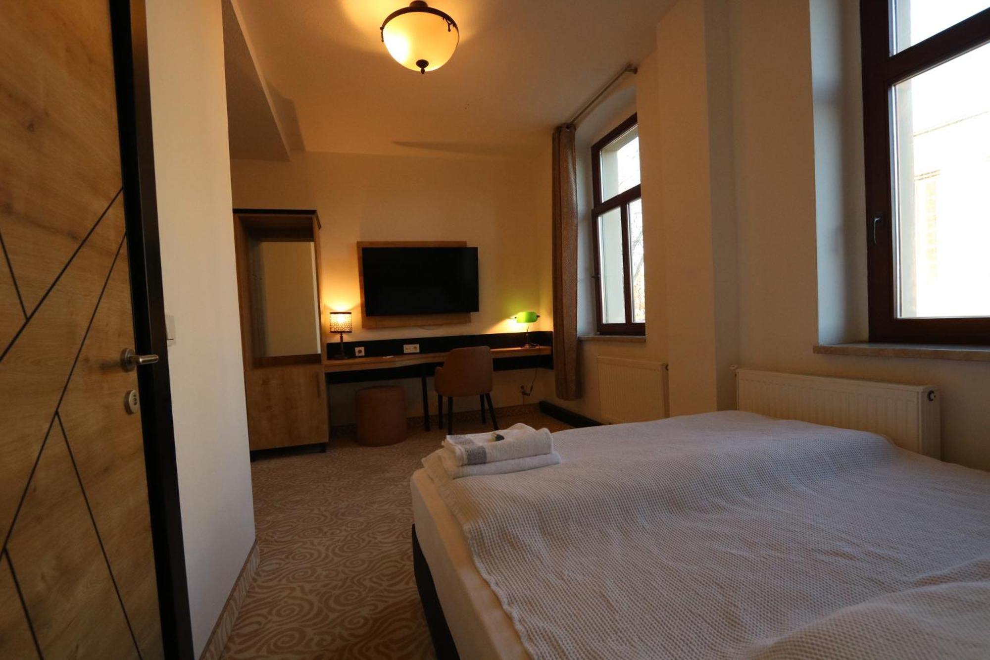 Am Fluss Saale Hotel Weißenfels Buitenkant foto